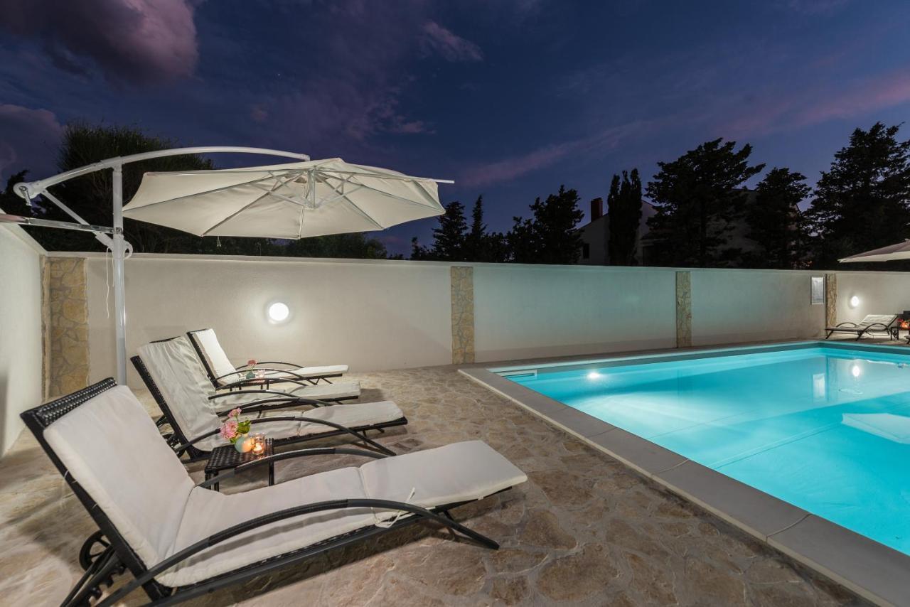 Villa Star 4 Luxury Apartment With A Pool Novalja Exterior photo