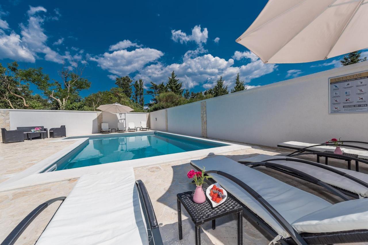 Villa Star 4 Luxury Apartment With A Pool Novalja Exterior photo