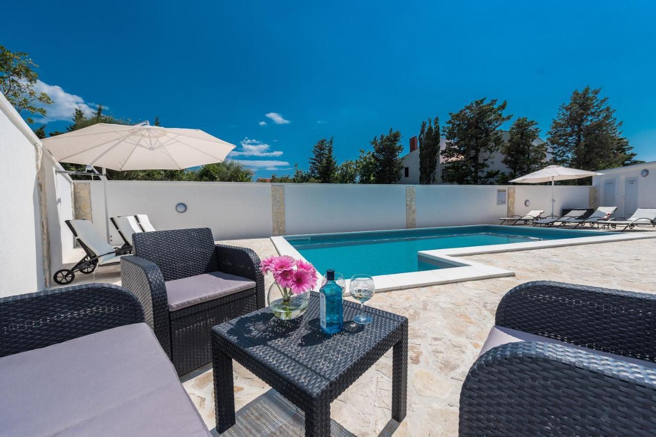 Villa Star 4 Luxury Apartment With A Pool Novalja Exterior photo